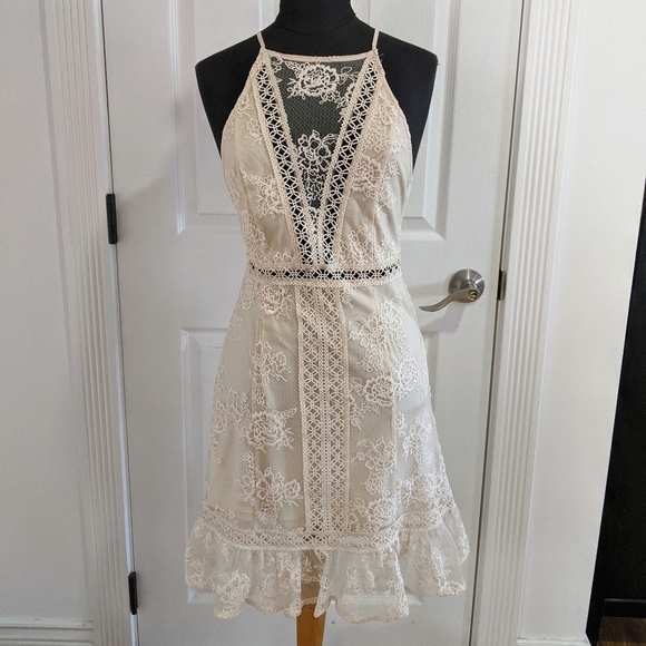 Forever 21 Dresses & Skirts - Forever 21 Beige Halter Floral Lace Mini D…